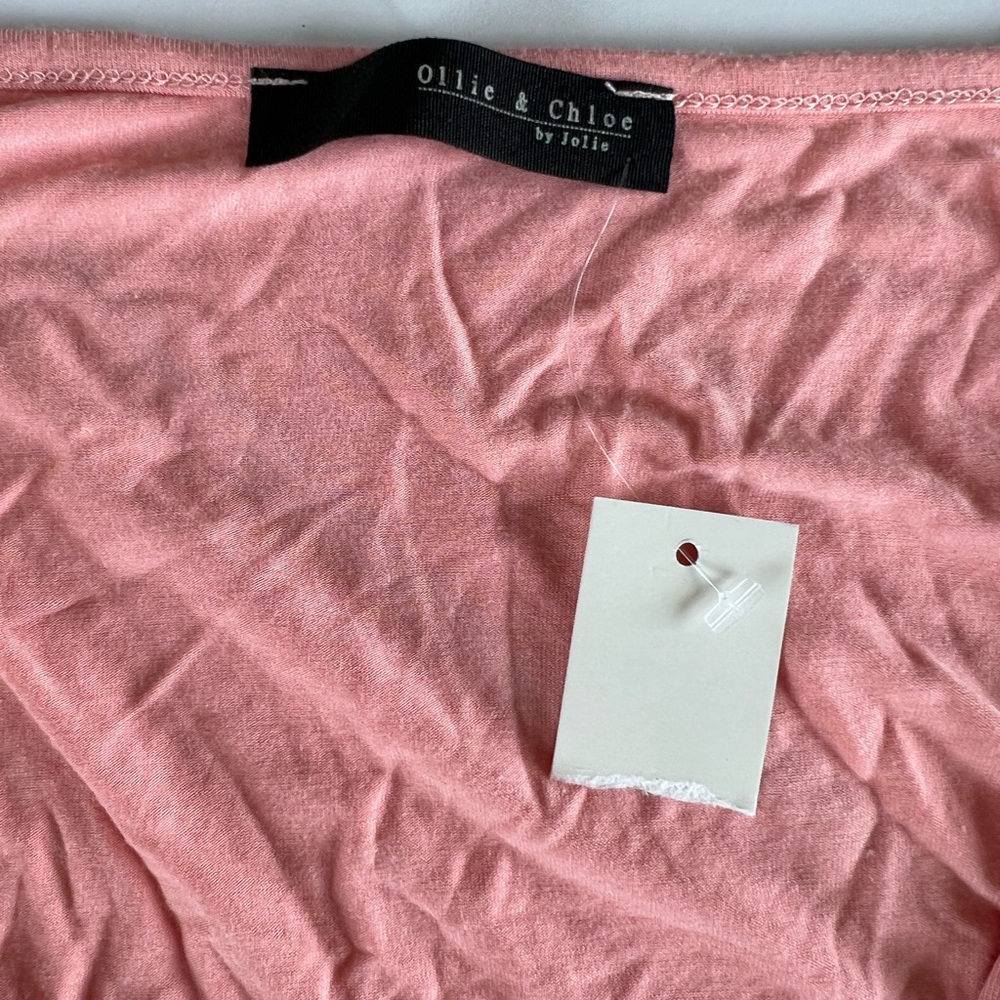 Francesca's Collections Pink Long Sleeve Bodysuit - Picture 2 of 2